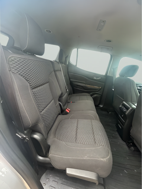 Used 2017 GMC Acadia SLE FWD image 11