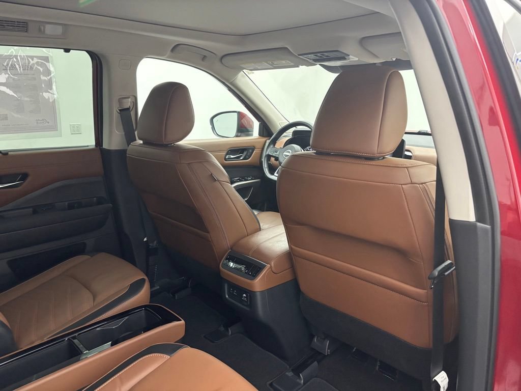 Used 2023 Nissan Pathfinder Platinum AWD/4WD image 45
