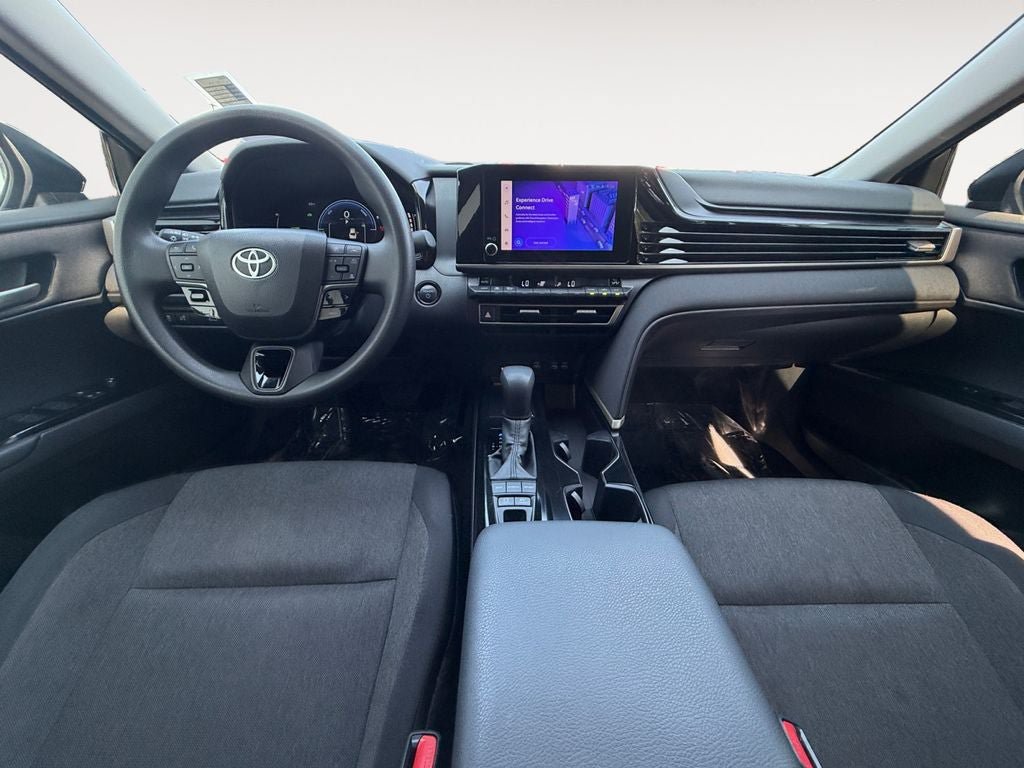 Used 2025 Toyota Camry LE FWD image 11