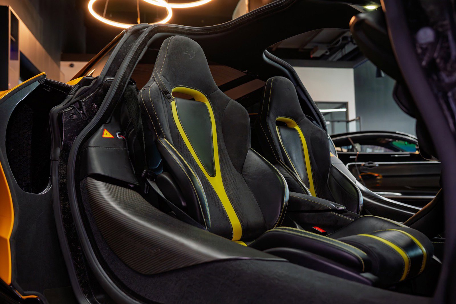 Used 2018 McLaren 720S Performance image 14