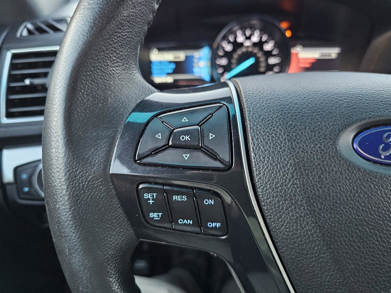 Used 2016 Ford Explorer Limited image 46