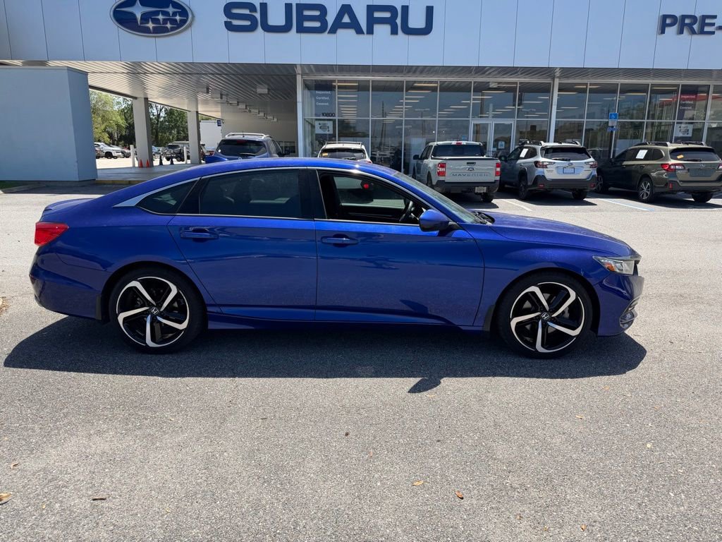 Used 2019 Honda Accord Sport image 2