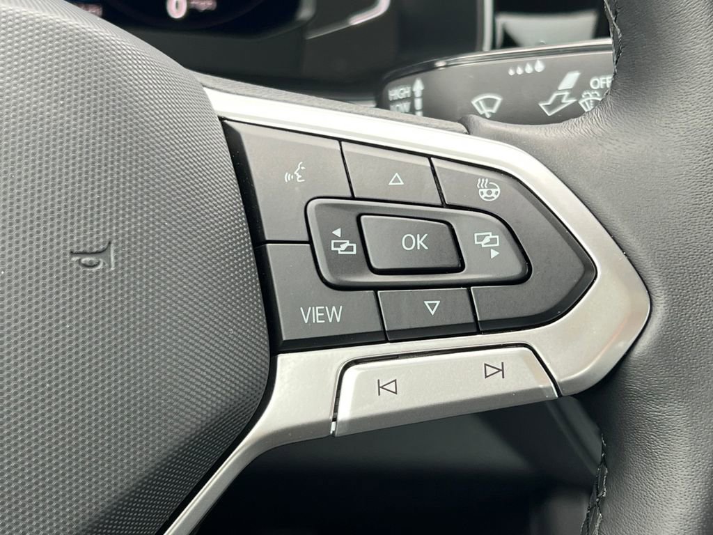 Used 2025 Volkswagen Jetta SEL image 22