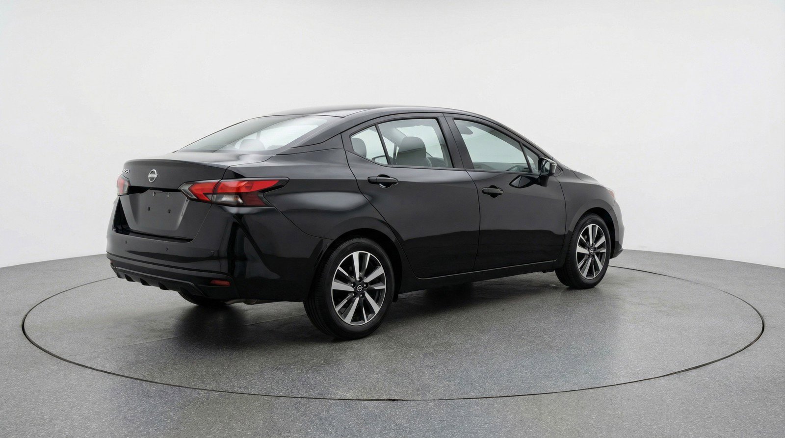 Used 2025 Nissan Versa SV FWD image 9
