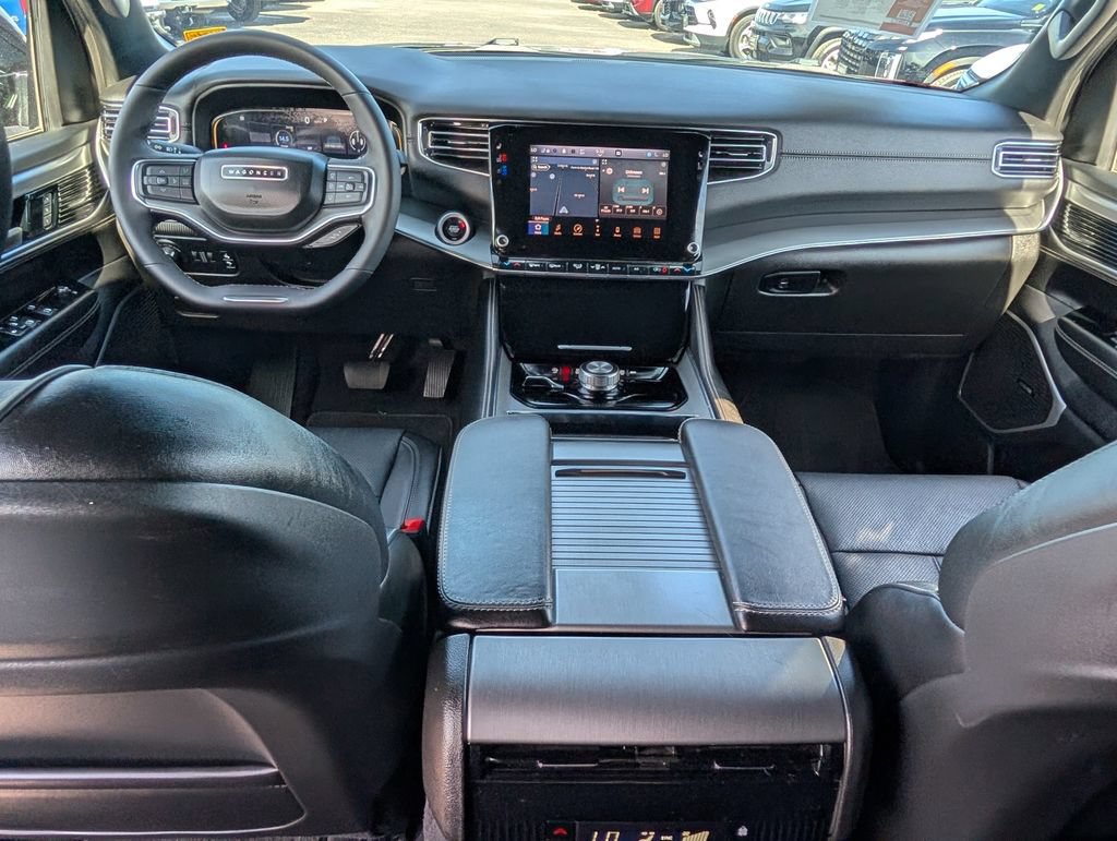 Used 2023 Jeep Wagoneer Series II AWD/4WD image 20