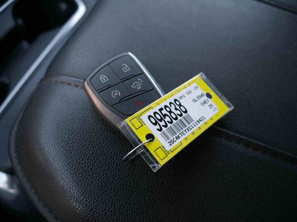 Used 2025 Chevrolet Silverado 3500 LT image 37
