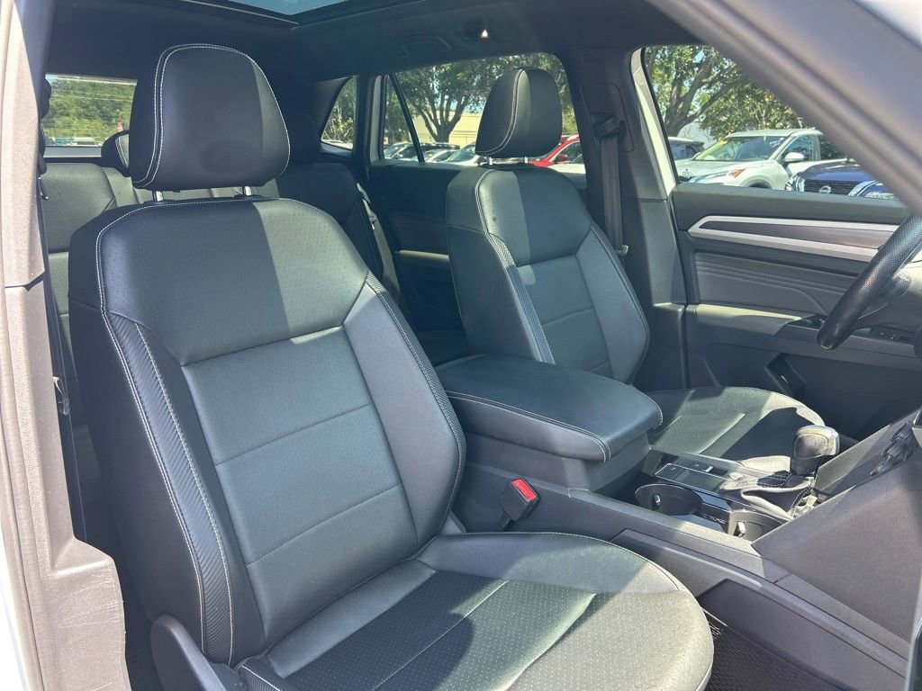 Used 2021 Volkswagen Atlas Cross Sport SEL R-Line FWD image 50