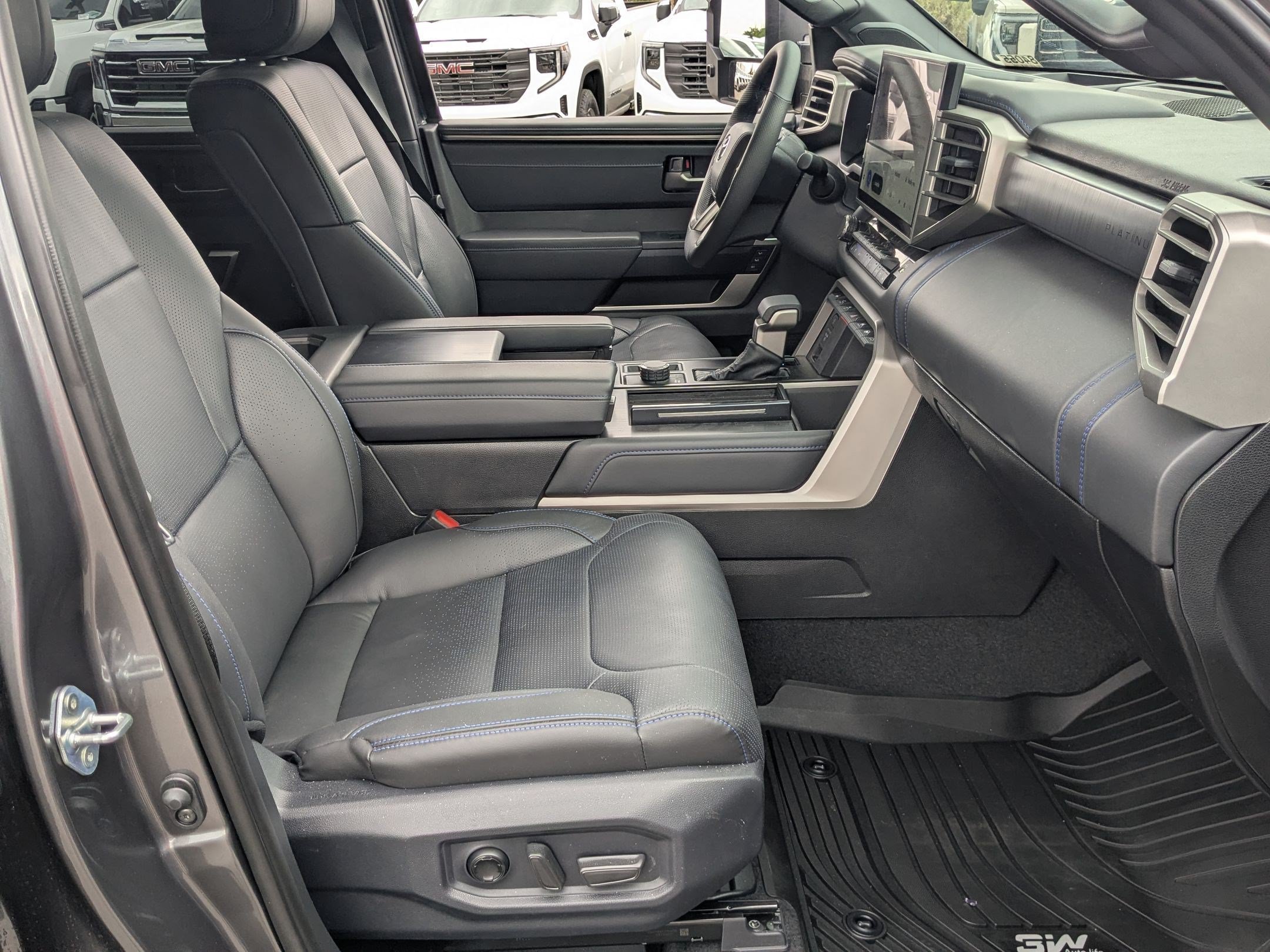 Used 2026 Toyota Tundra Platinum AWD/4WD image 29