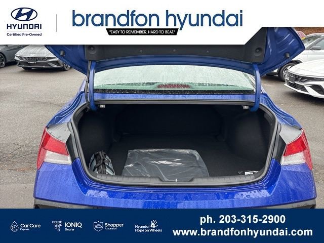 Certified 2025 Hyundai Elantra Sport FWD image 29