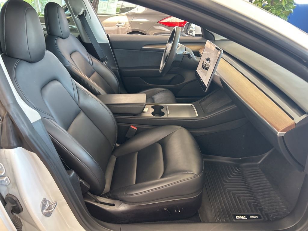 Used 2022 Tesla Model 3 Long Range AWD/4WD image 25