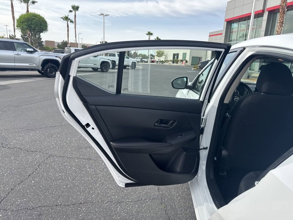 Used 2025 Nissan Sentra S image 15