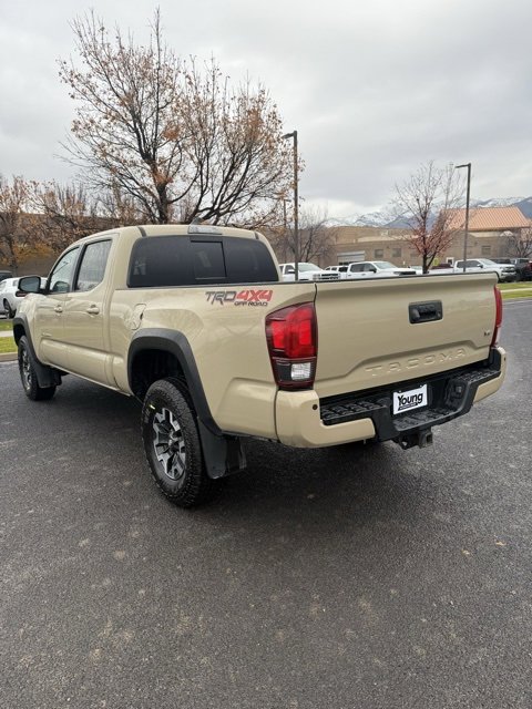 Certified 2018 Toyota Tacoma TRD Off-Road image 8