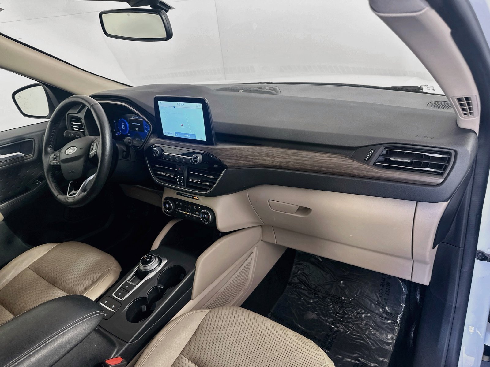 Used 2020 Ford Escape Titanium AWD/4WD image 29