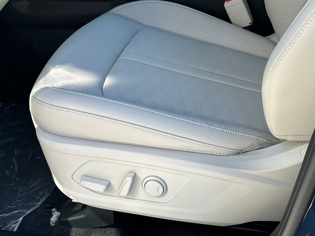 New 2026 Kia Sorento S w/ S Panoramic Sunroof Package image 18