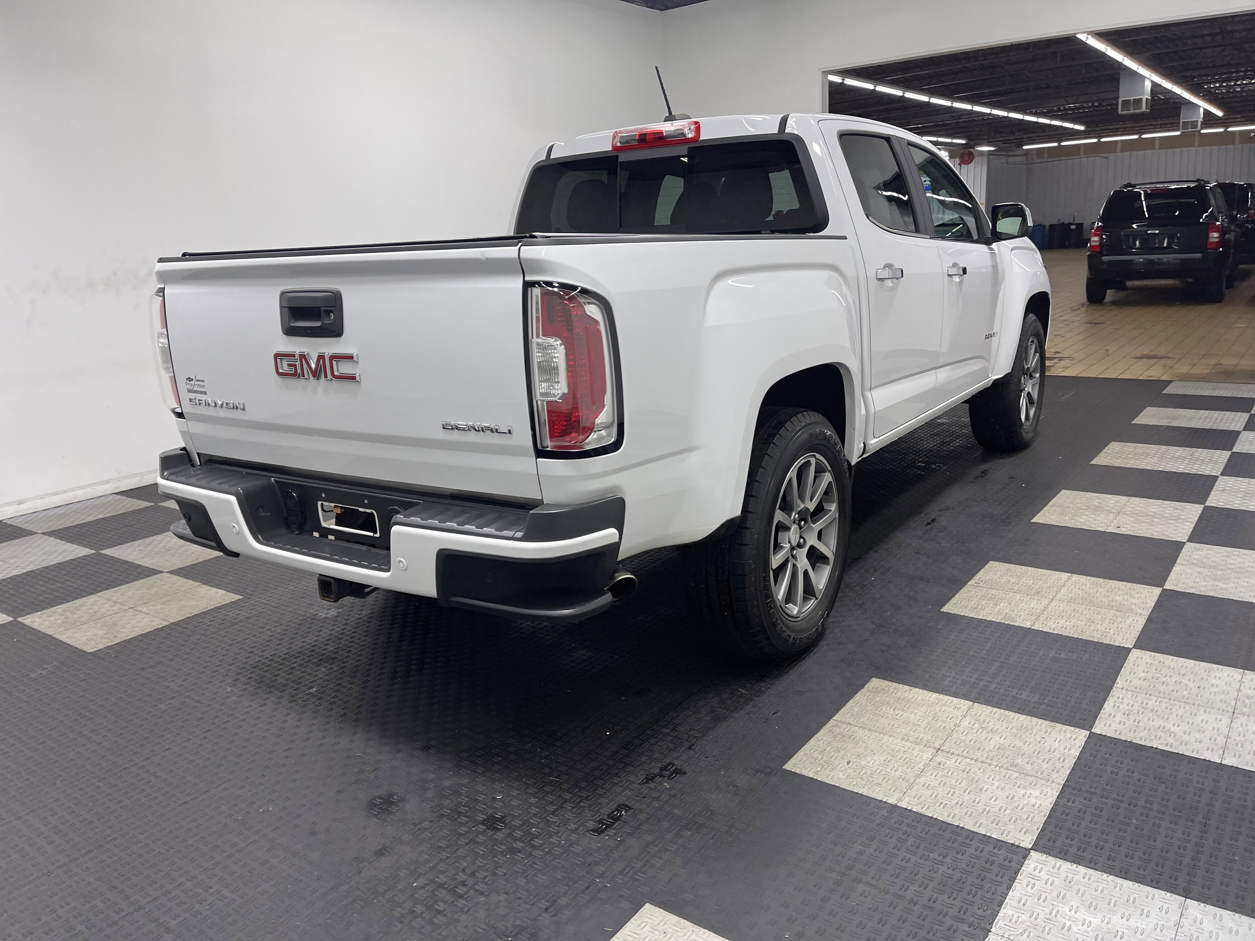 Used 2019 GMC Canyon Denali AWD/4WD image 5