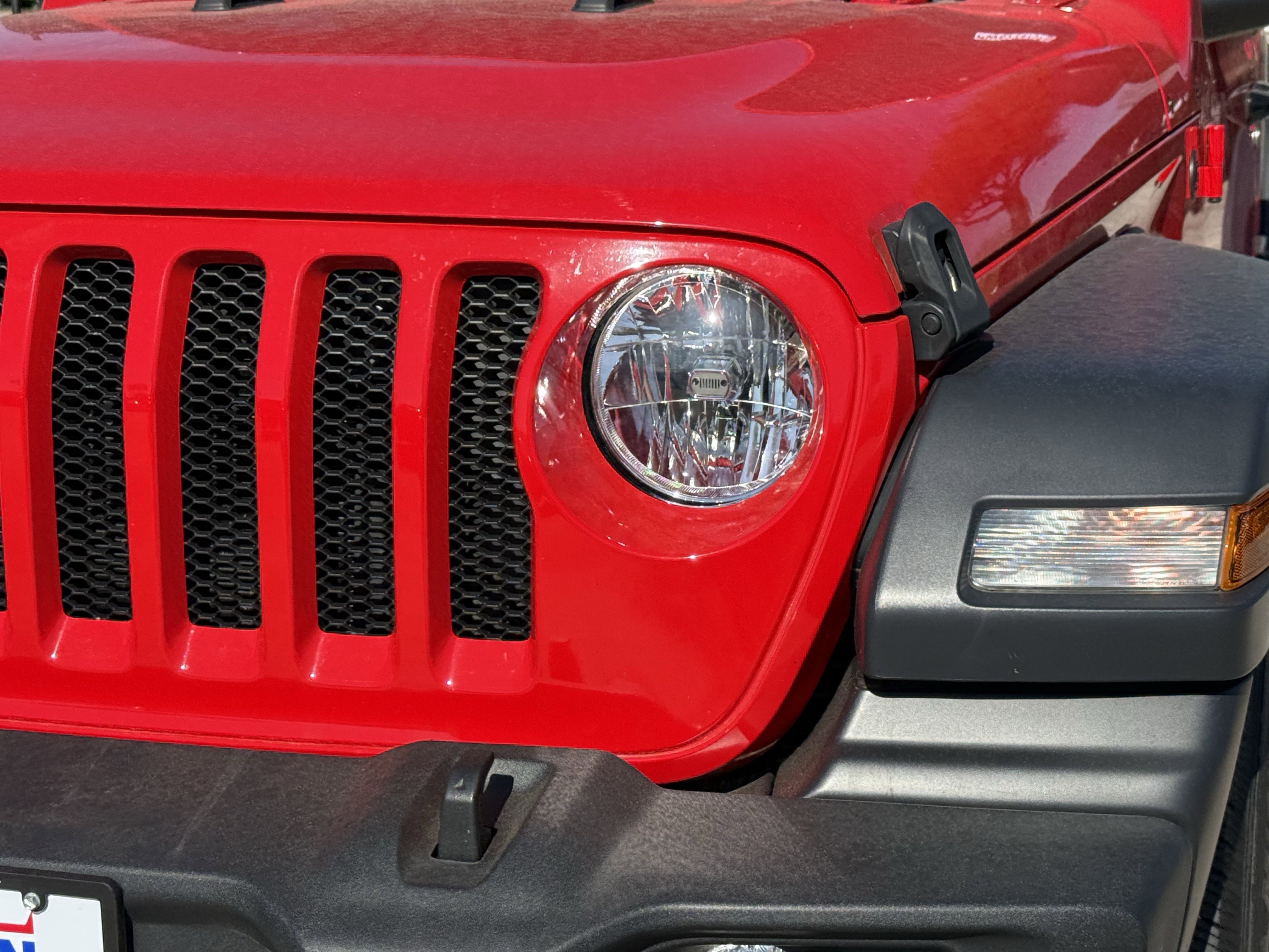 Used 2023 Jeep Wrangler Sport image 12