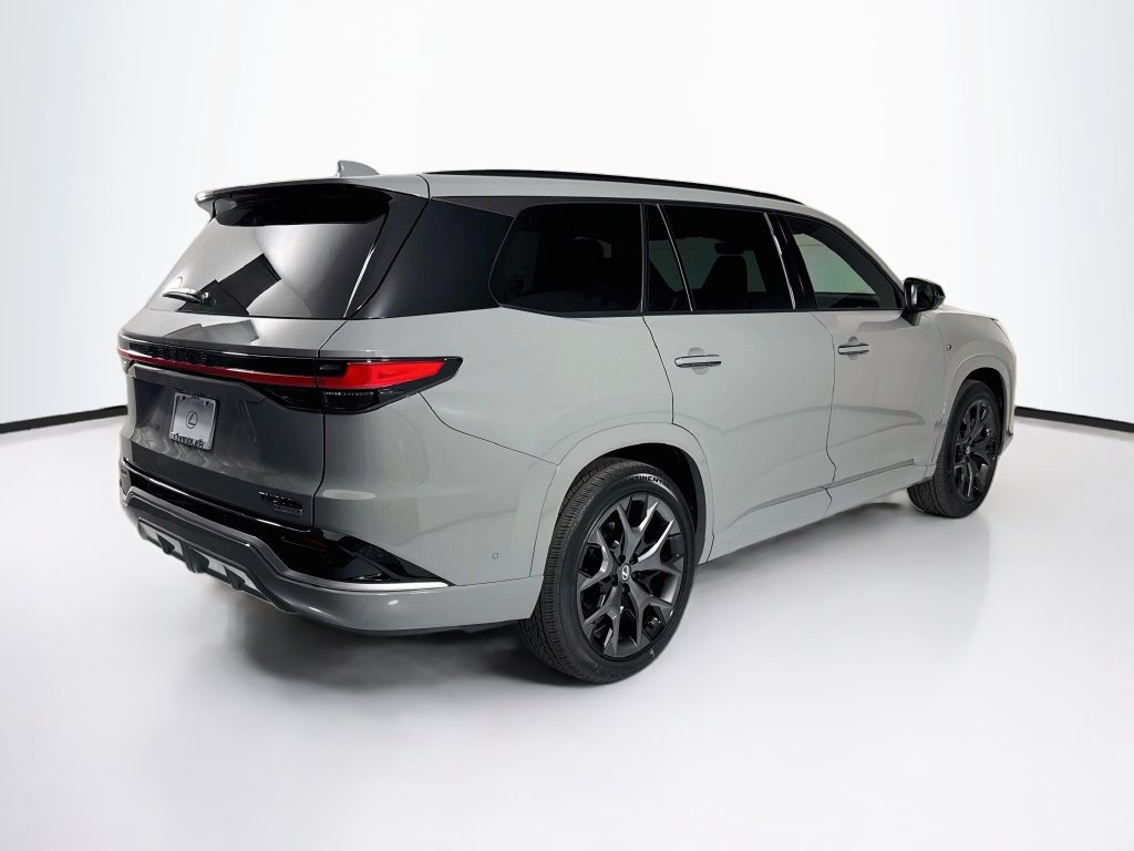 Used 2026 Lexus TX 500h AWD w/ Technology Package image 5