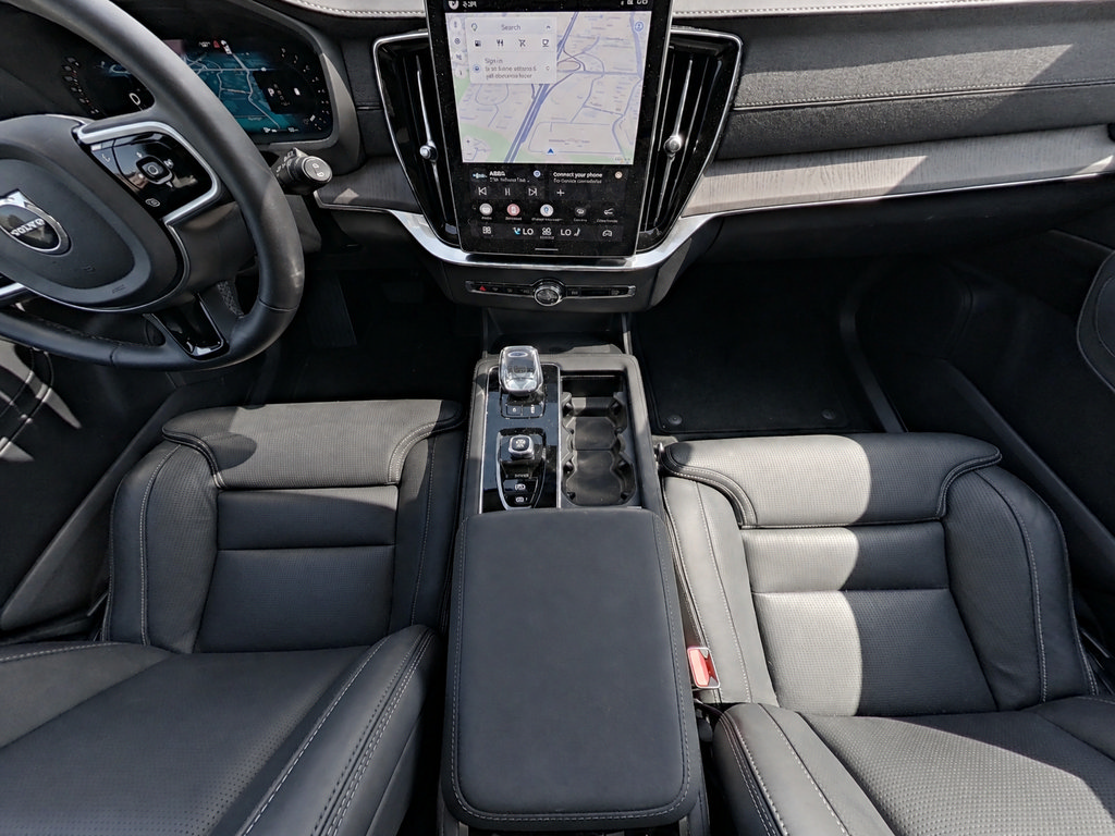 Certified 2026 Volvo XC90 B6 Ultra AWD/4WD image 13