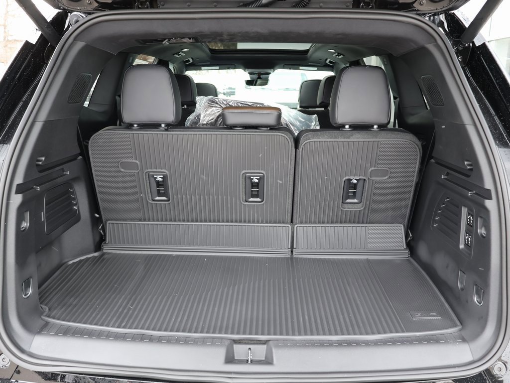 New 2026 GMC Acadia Denali Ultimate w/ LPO, Floor Liner Package image 32