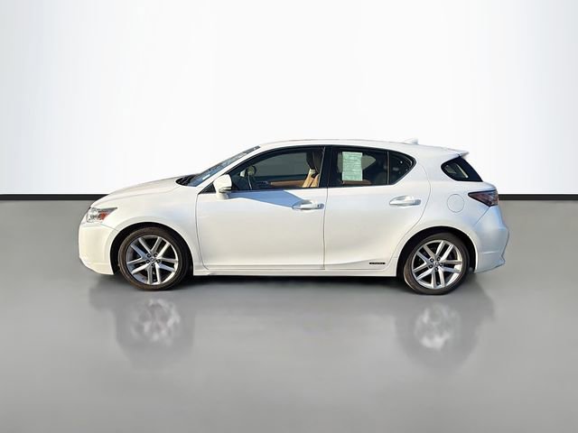 Used 2015 Lexus CT 200h w/ Navigation Package FWD image 4