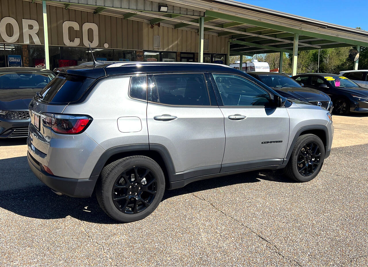 Used 2022 Jeep Compass Latitude w/ Sun and Sound Group image 8