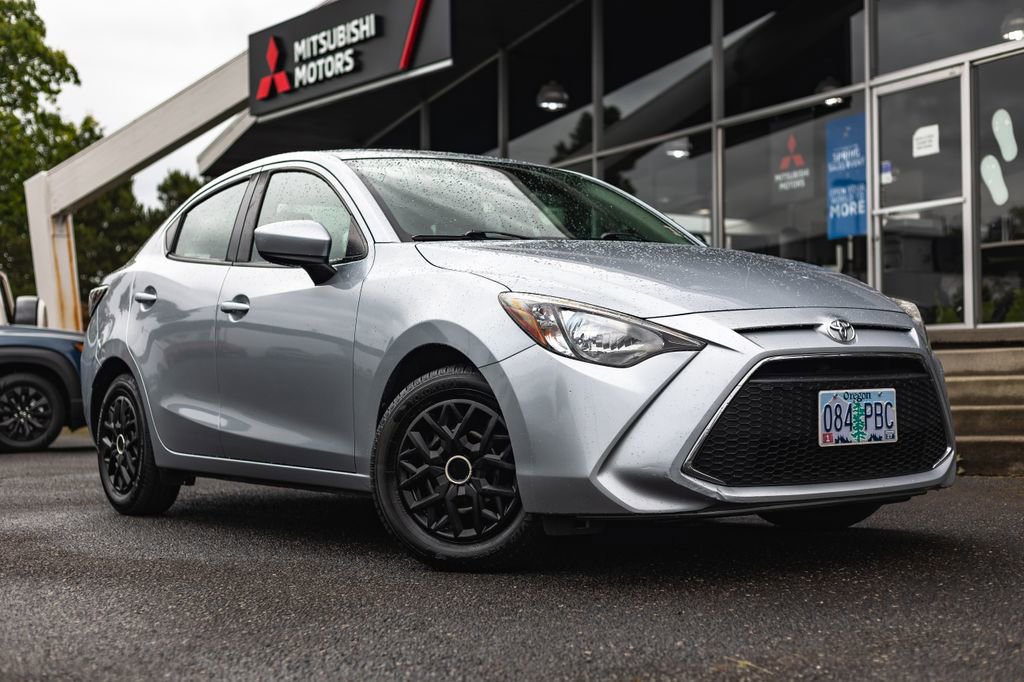Used 2019 Toyota Yaris L FWD video 1