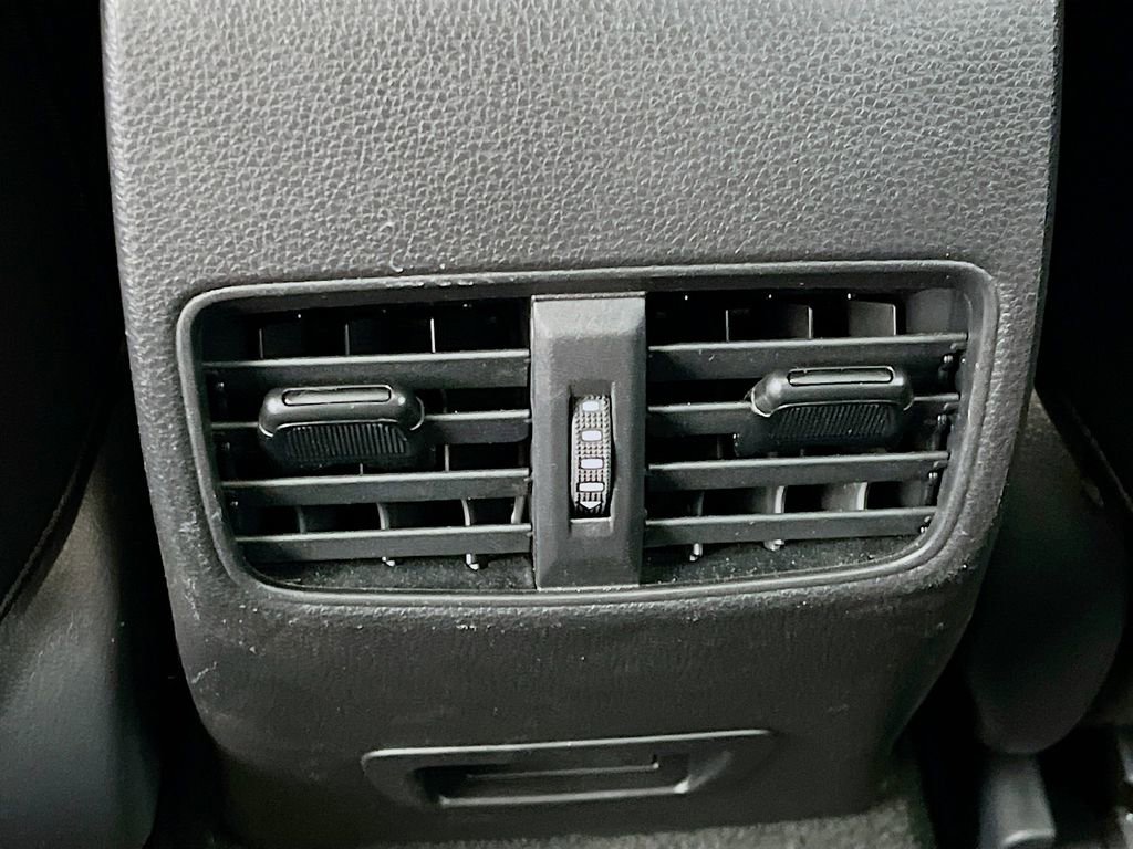 Used 2025 Toyota Corolla Cross AWD Hybrid w/ Convenience Package image 27