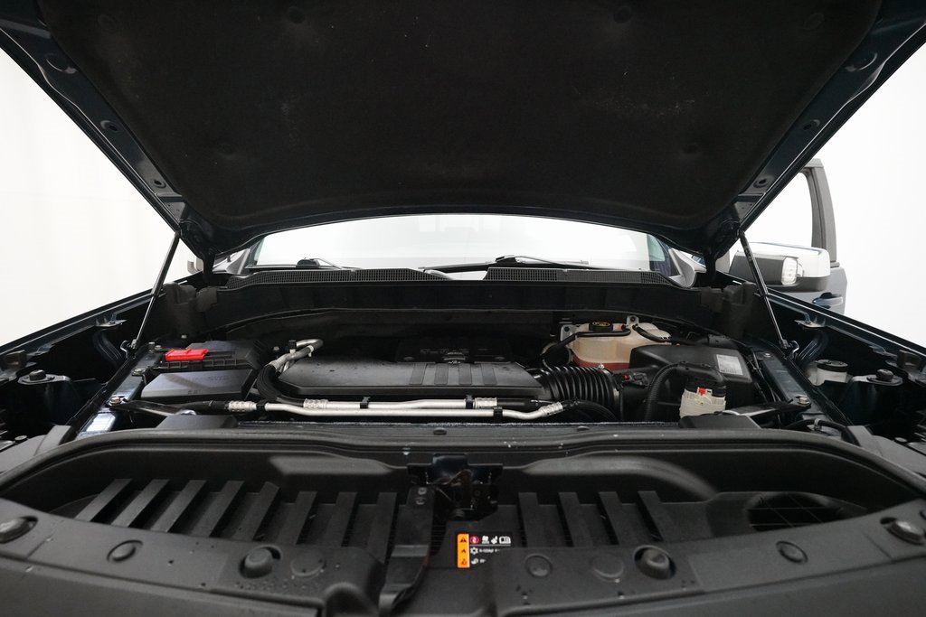 Used 2019 Chevrolet Silverado 1500 LT w/ Convenience Package image 3