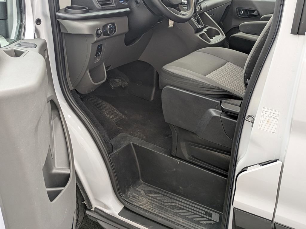 Used 2024 Ford Transit 350 XLT RWD image 29
