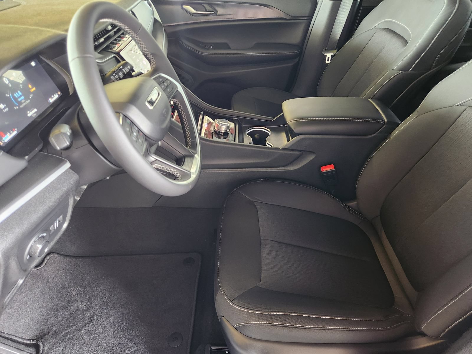 New 2026 Jeep Grand Cherokee Laredo RWD image 12