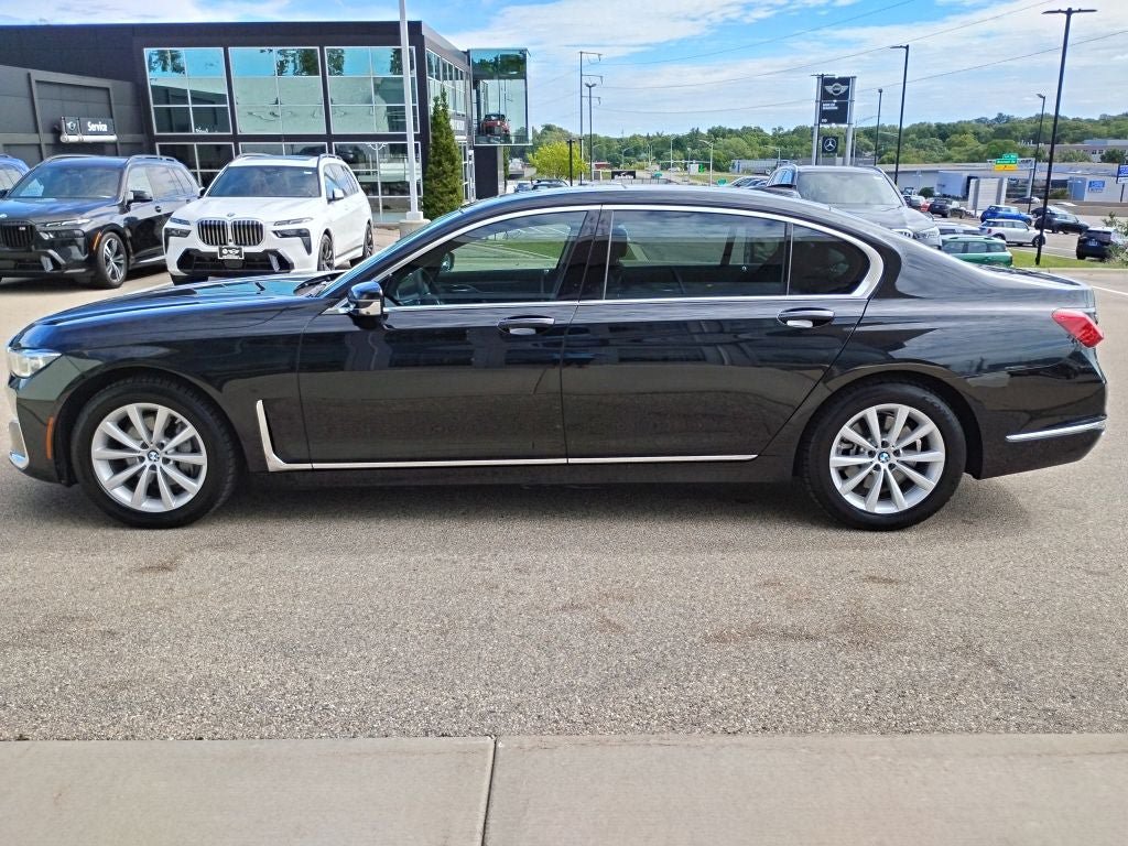 Used 2020 BMW 740i xDrive AWD/4WD image 7