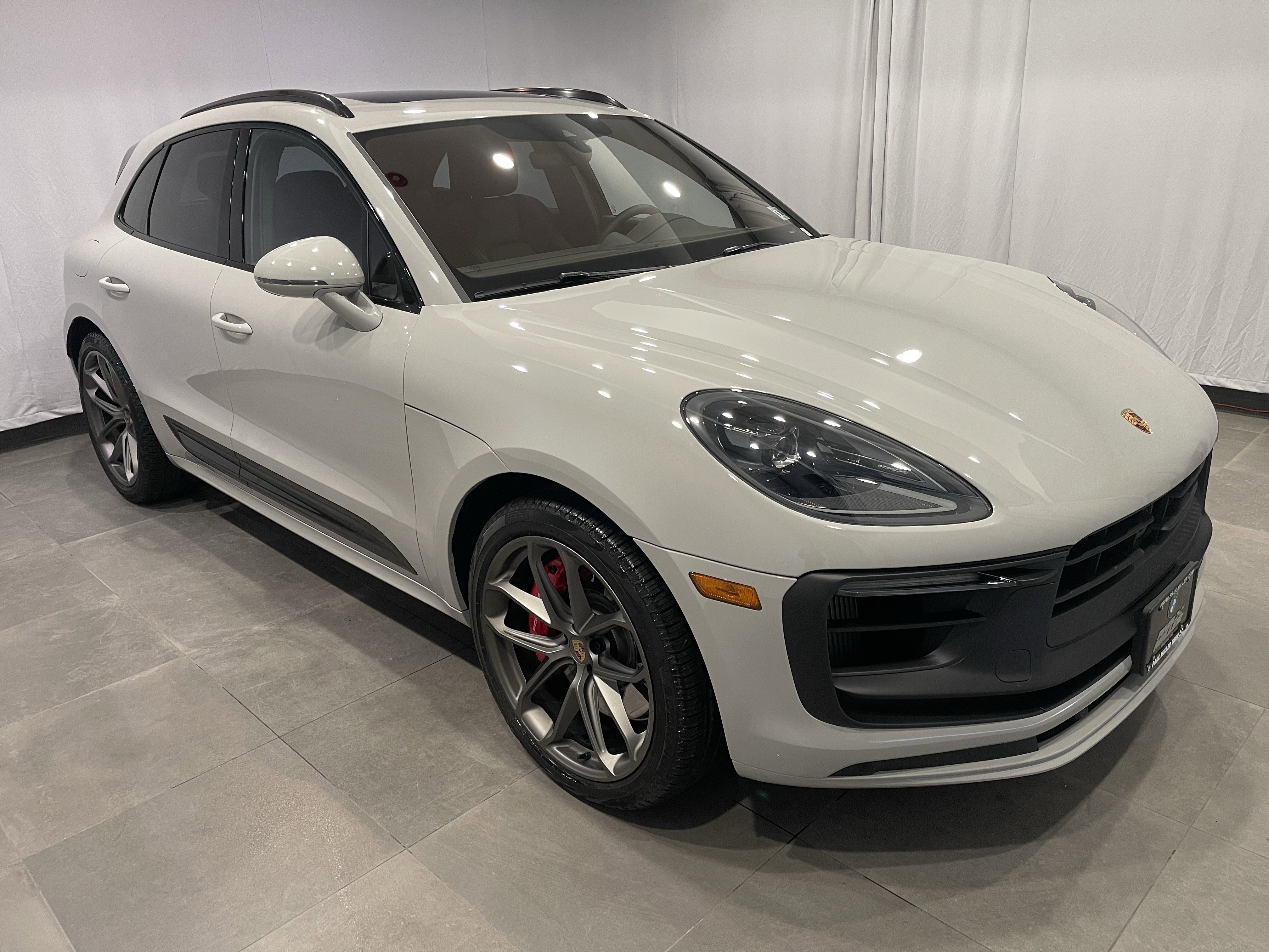 Used 2025 Porsche Macan GTS image 3