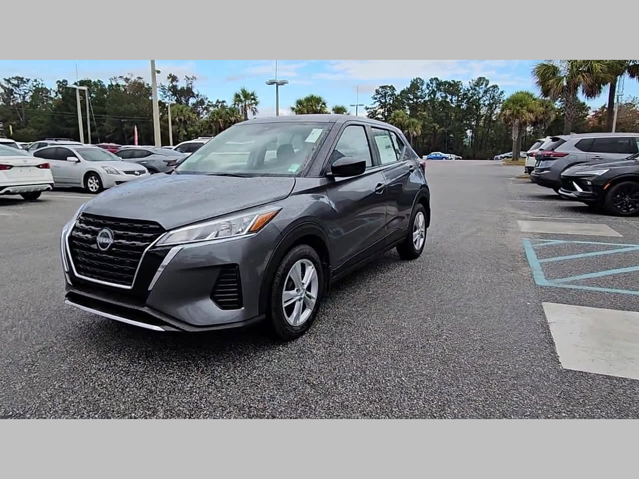 New 2025 Nissan Kicks Play S image 20