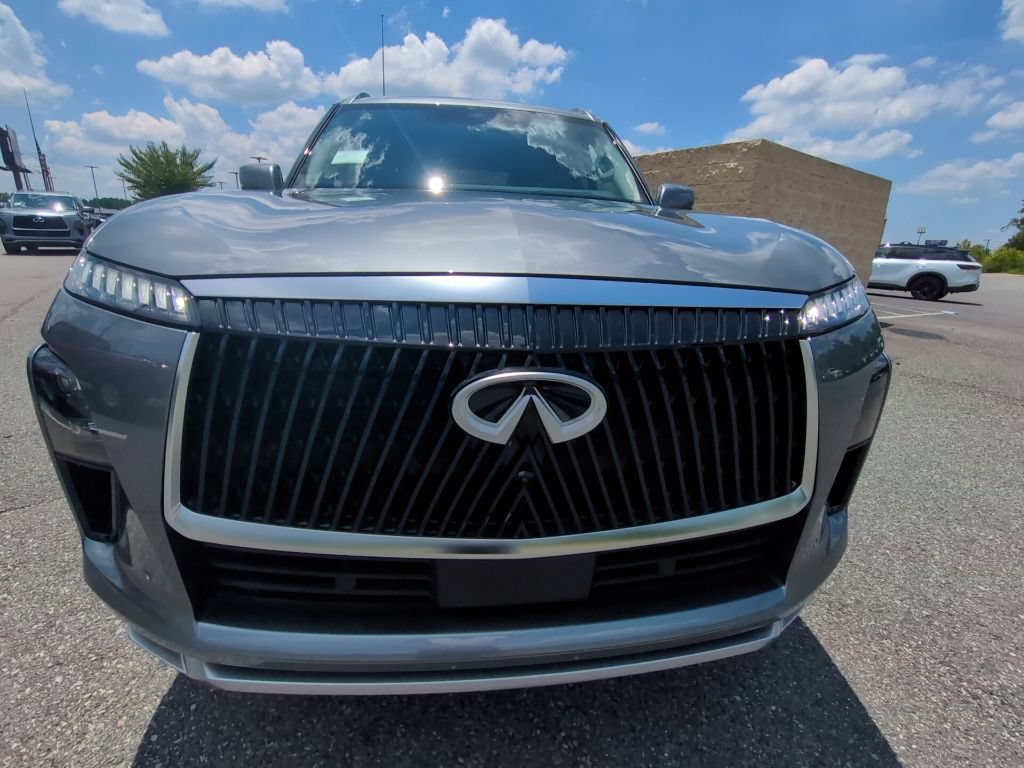New 2027 INFINITI QX80 Pure RWD image 2