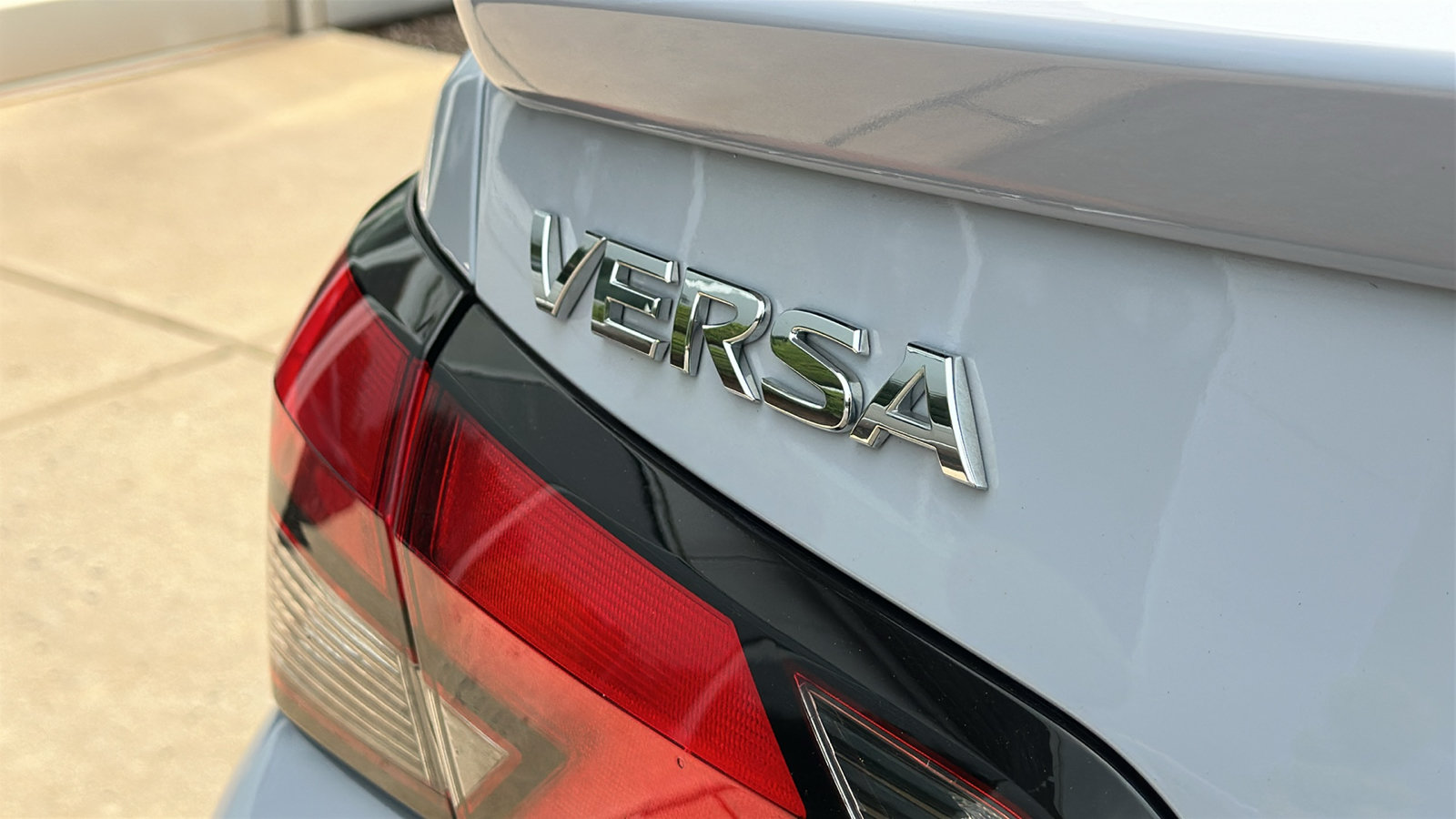 Certified 2023 Nissan Versa SR w/ Trunk Package FWD image 9