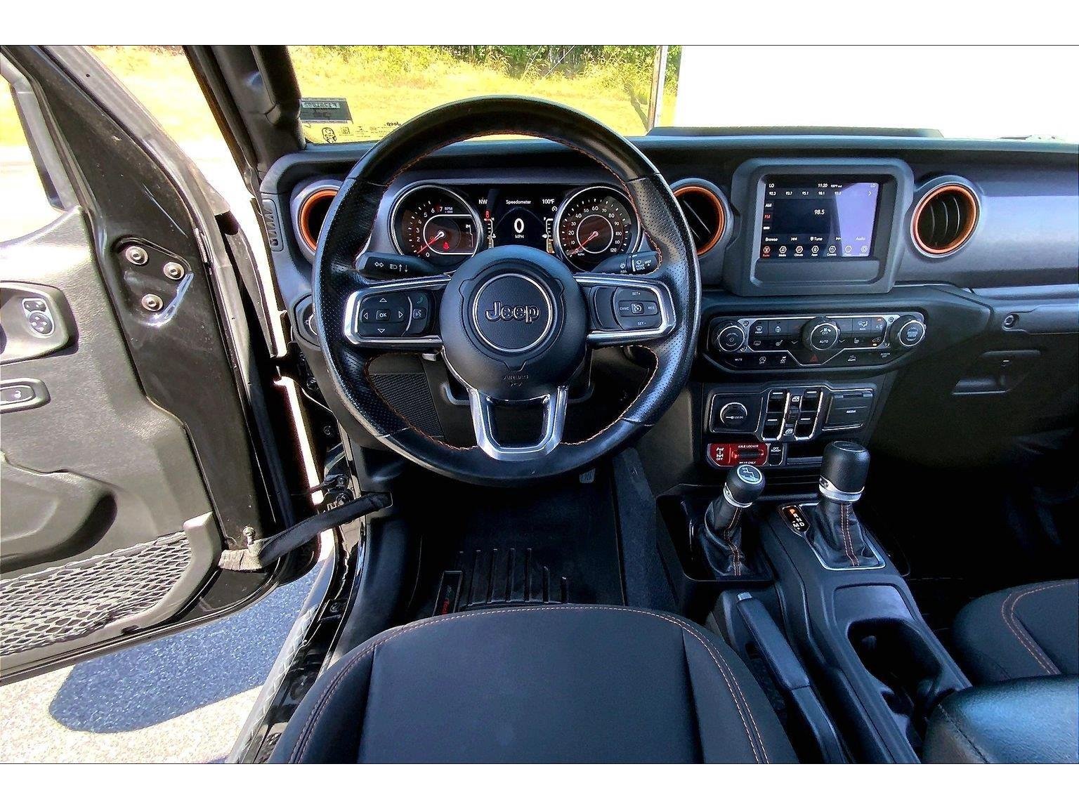 Used 2021 Jeep Gladiator Mojave w/ Cold Weather Group AWD/4WD image 5
