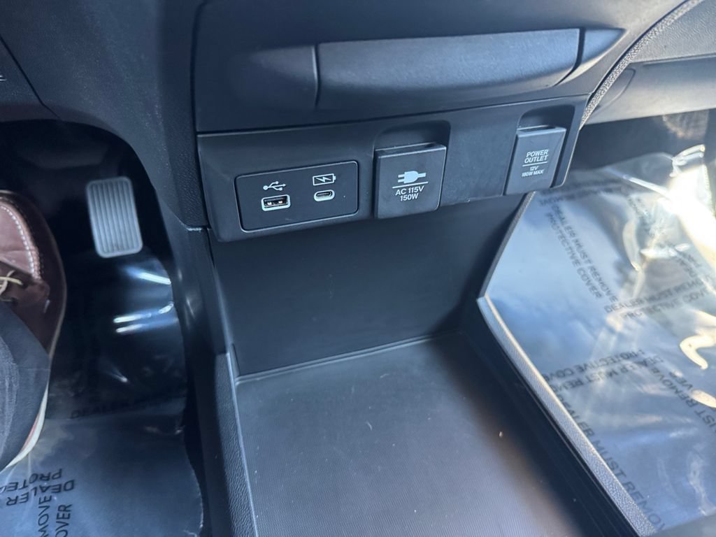 Used 2025 Honda Odyssey Touring image 23