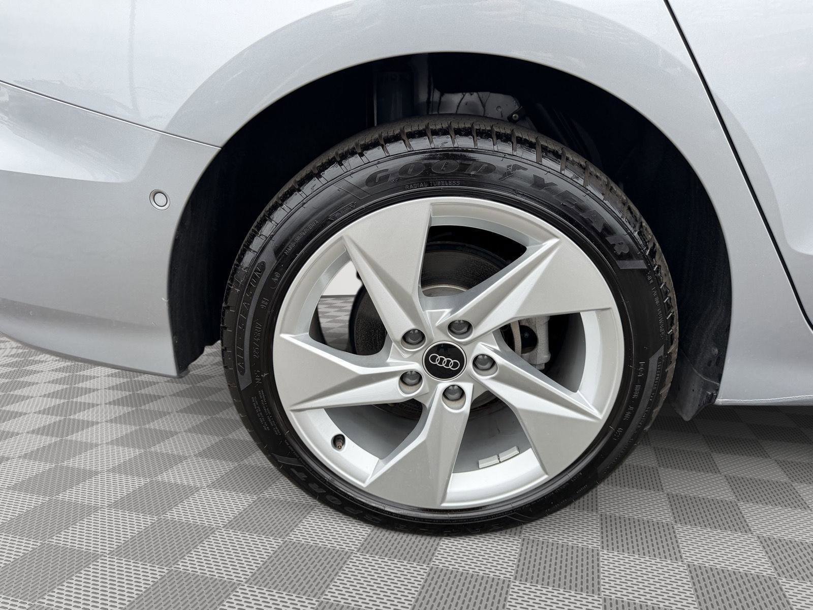 Used 2023 Audi A3 2.0T Premium w/ Convenience Package image 9