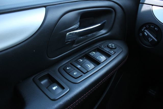 Used 2017 Dodge Grand Caravan GT FWD image 6