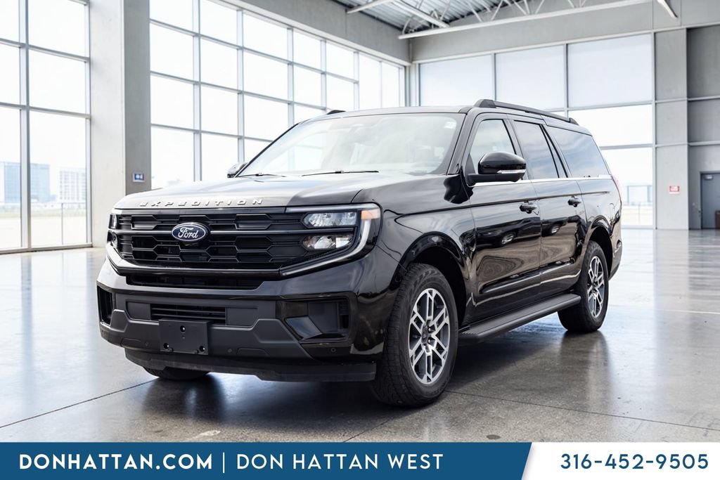 Used 2025 Ford Expedition Max Active AWD/4WD image 23