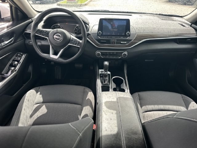 Certified 2023 Nissan Altima 2.5 SV FWD image 17