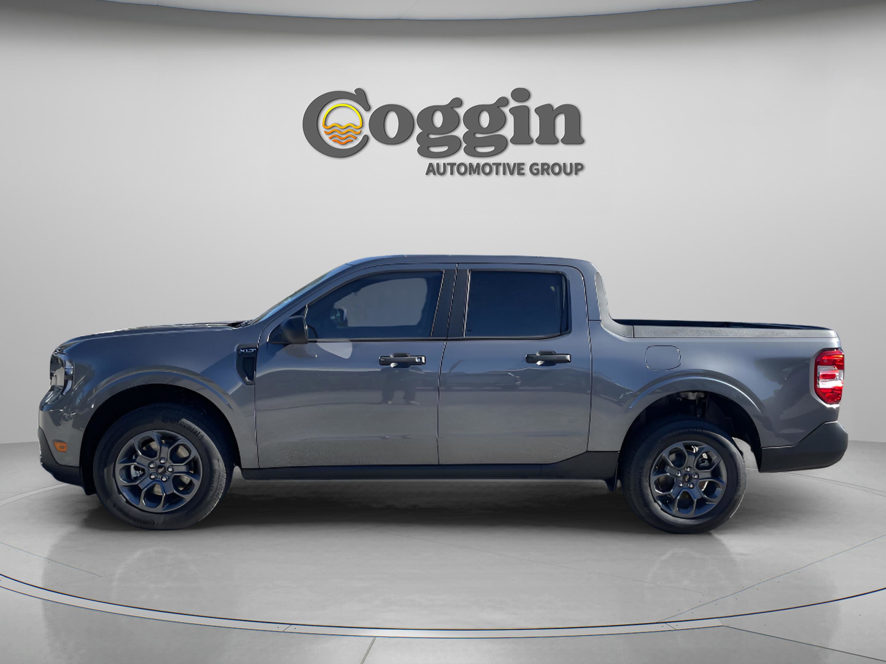 New 2025 Ford Maverick XLT w/ Equipment Group 302A image 3