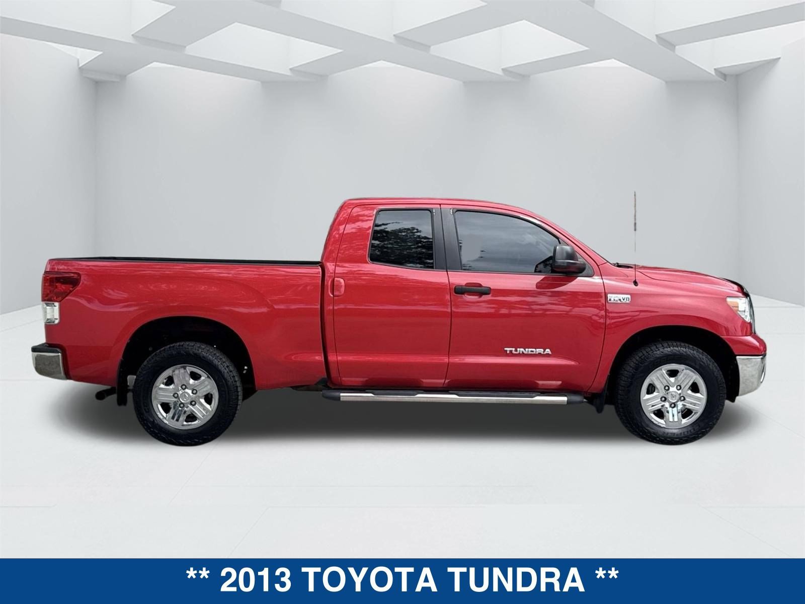 Used 2013 Toyota Tundra 4x4 Double Cab w/ Tow Pkg image 3