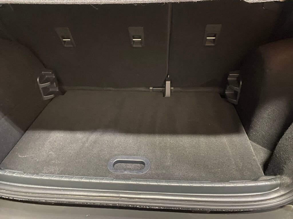 Used 2021 Ford EcoSport SE w/ SE Convenience Package image 19