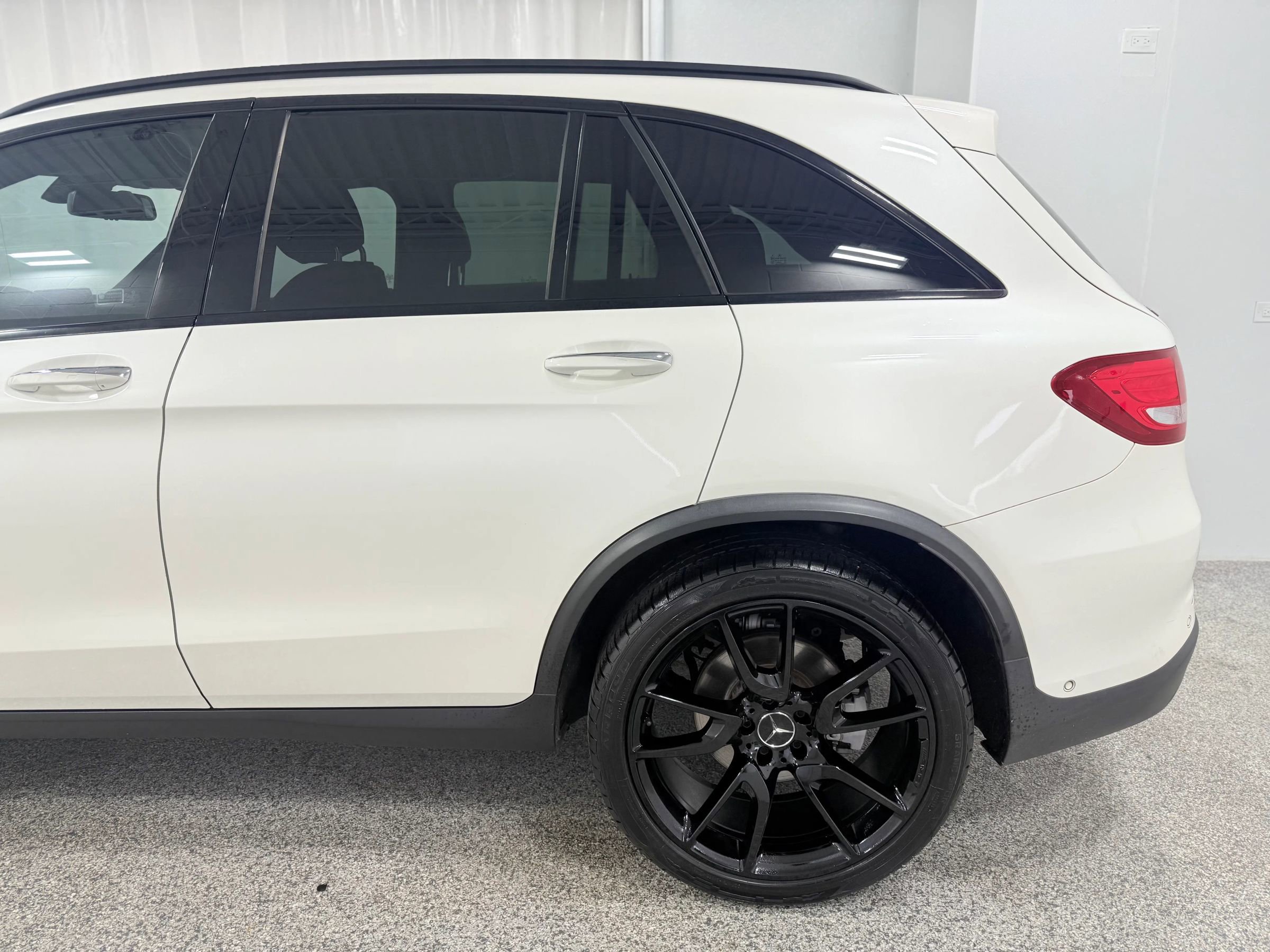 Used 2017 Mercedes-Benz GLC 43 AMG 4MATIC image 5