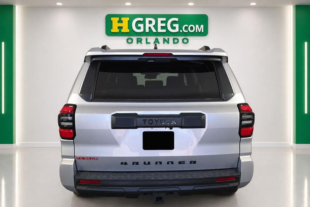 Used 2025 Toyota 4Runner SR5 AWD/4WD image 8