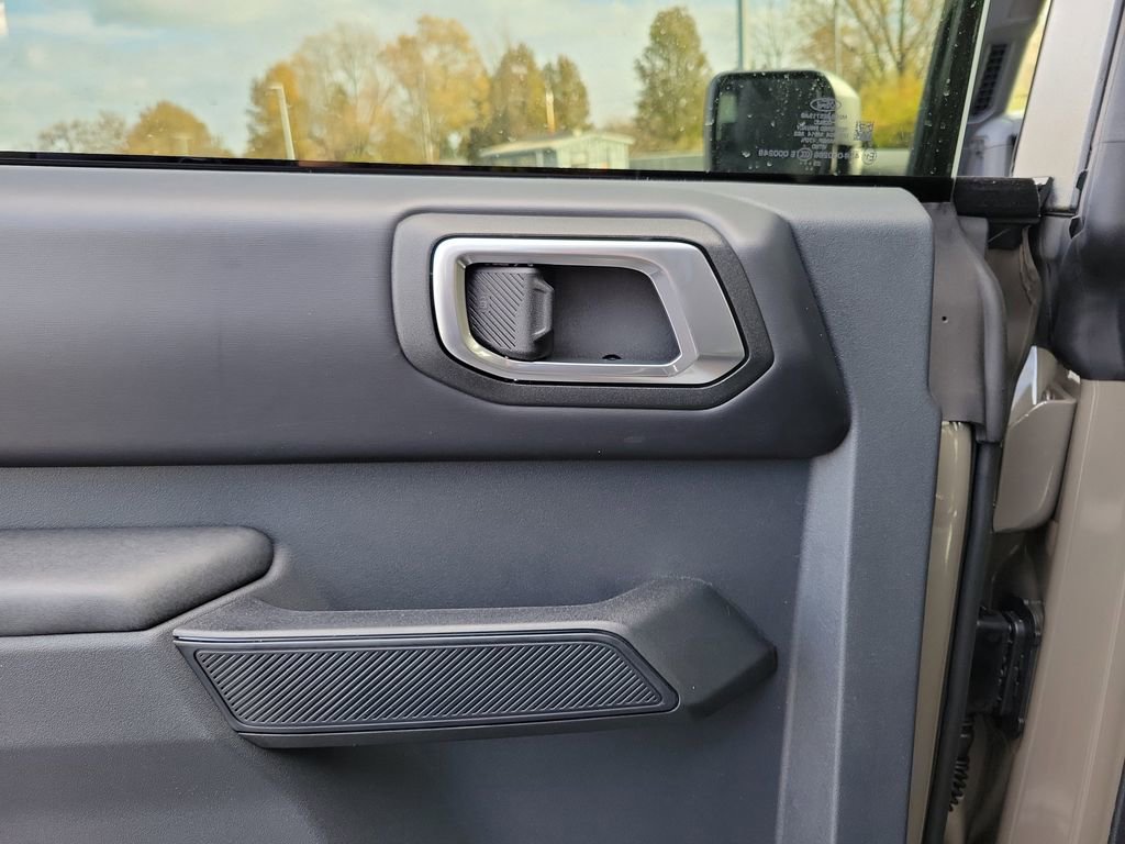 New 2025 Ford Bronco Badlands image 14