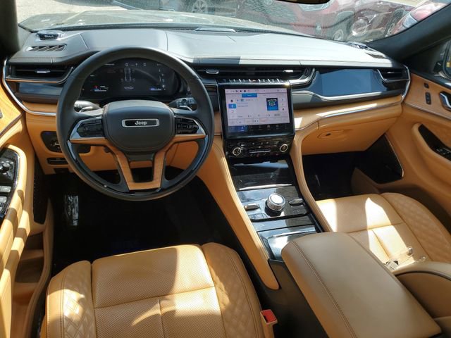 Used 2024 Jeep Grand Cherokee Summit image 10