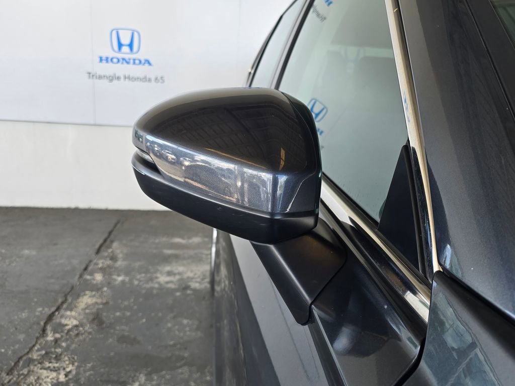 Used 2023 Honda CR-V LX image 19