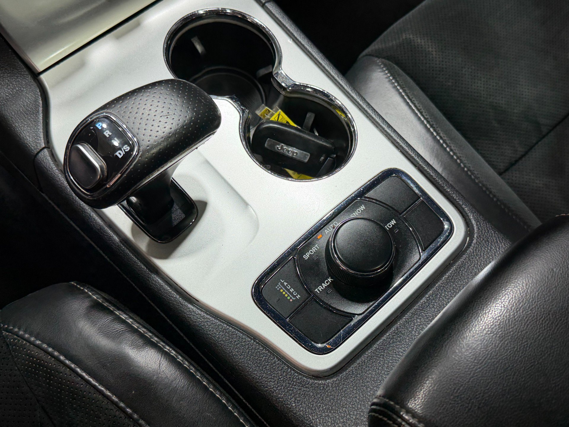 Used 2014 Jeep Grand Cherokee SRT8 w/ Luxury Group II AWD/4WD image 67